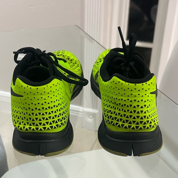 Men’s Nike Free 3.0 neon green with black Nike logo size 10 - Picture 5 of 9